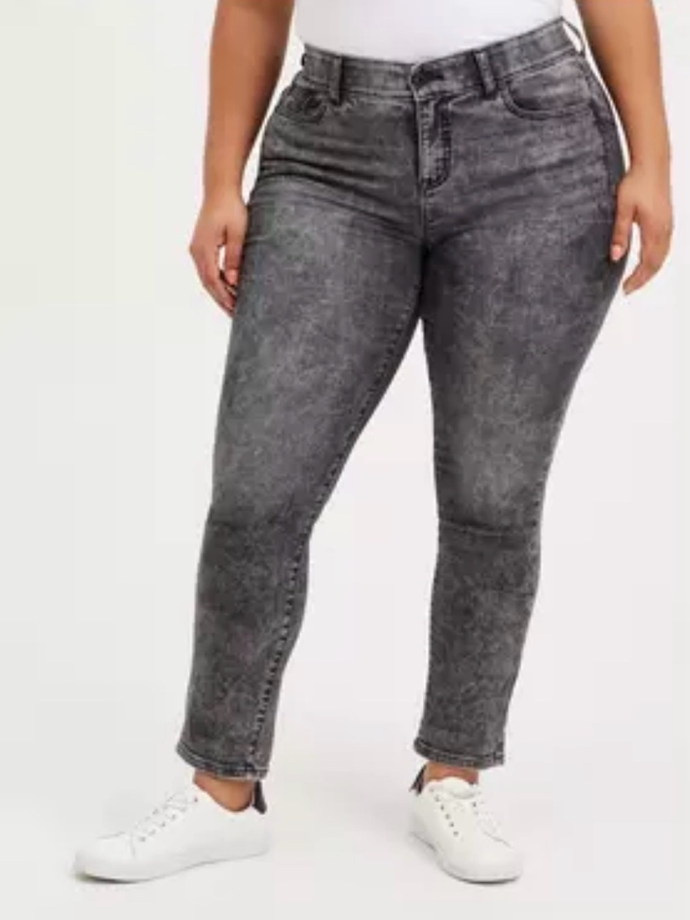 Torrid Super Soft Gray Jeans Bombshell Straight Elastic Waistband Size 24R